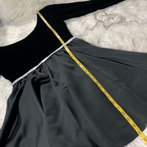 ANN TAYLOR STUDIO velvet satin fit & flare elegant dress scoop neck front/back - Picture 7 of 11